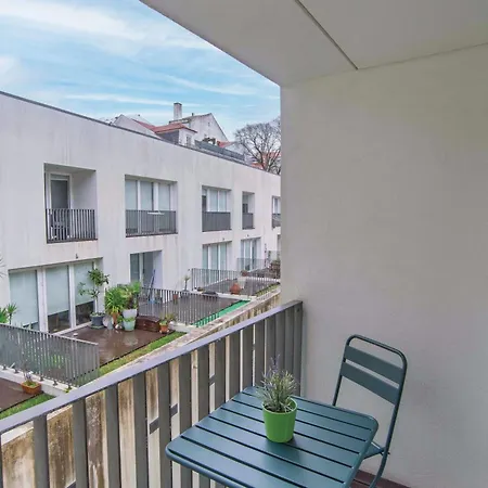 Santa Catarina - No Centro Da Com Garagem, Perto Do Timeout Market - Renovado Лиссабон