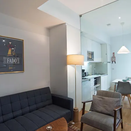 Santa Catarina - No Centro Da Com Garagem, Perto Do Timeout Market Lisboa