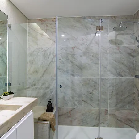 Santa Catarina - No Centro Da Com Garagem, Perto Do Timeout Market Διαμέρισμα Lisboa