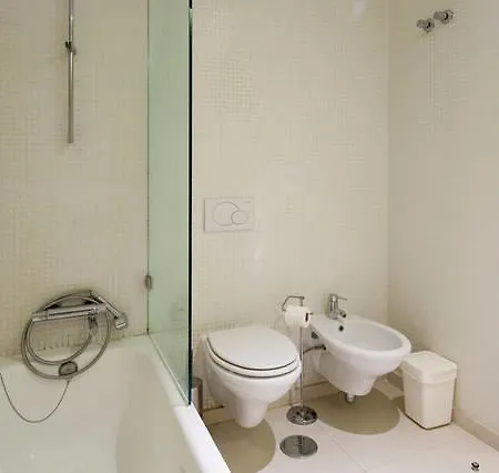 Apartamento Santa Catarina - No Centro Da Com Garagem, Perto Do Timeout Market *